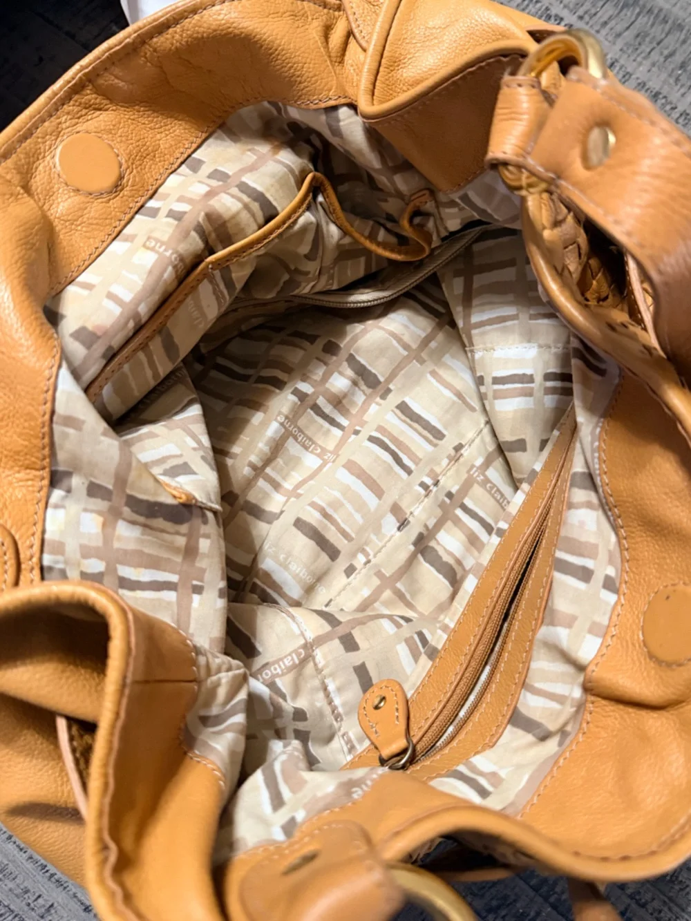 Liz Claiborne liz claiborne